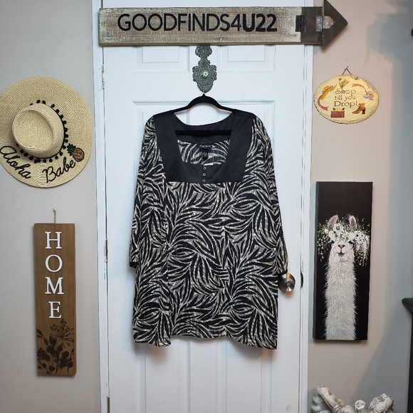 Maggie Barnes Blouse Sz 5X Semi Sheer Abstract Leaf Square Neck 3/4 Sleeve - Picture 1 of 8